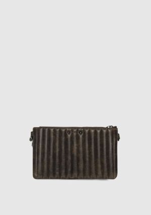 B29536969 Fauve