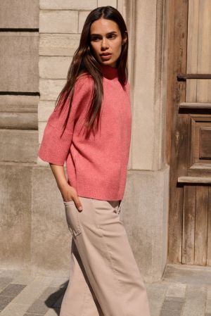 01-000437-601 818522 ROSE RED