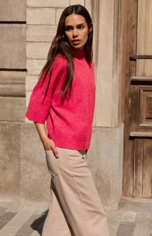 01-000437-601 818522 ROSE RED