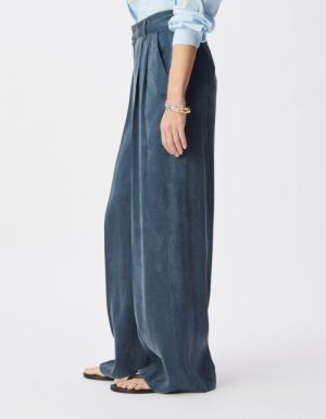 B32203549 Navy