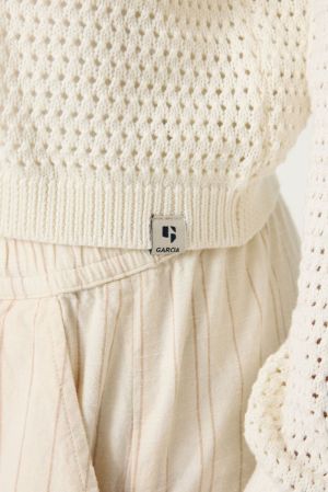P262650 53-off white