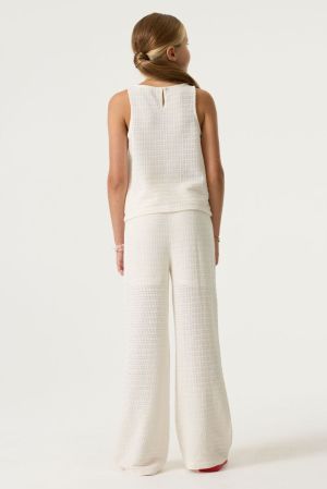 Q262520 53-off white