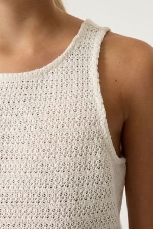 Q262406 53-off white