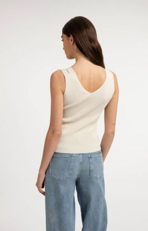 01-000602-607 Beige