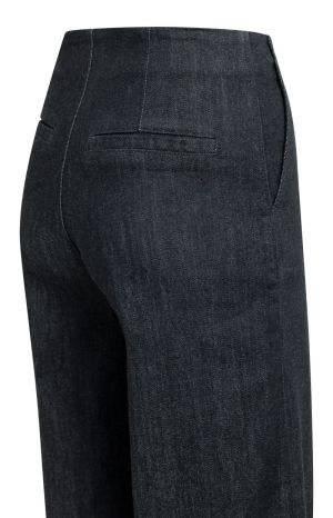 01-311160-610 99037 BLACK DEN