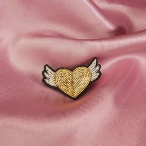 BROCHE  Coeur Aile Doré