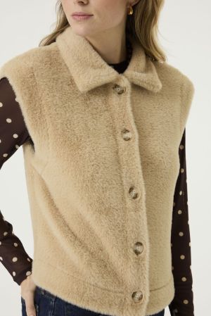 T260293 Winter Camel 49